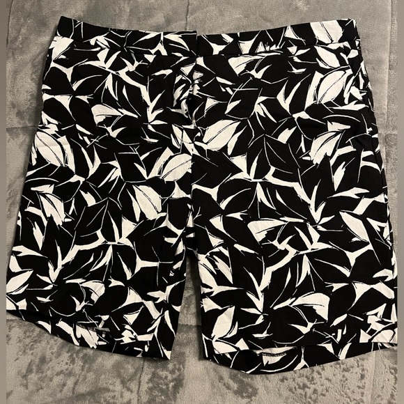 Mario Serrani Pants - Mario Serrani Bermuda Shorts, Size 14, NWOT: B2